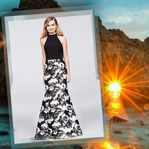 ⭐️FINAL SALE ITEM⭐️👯DAVID'S BRIDAL Cage Back Jersey & Charmeuse Gown👯